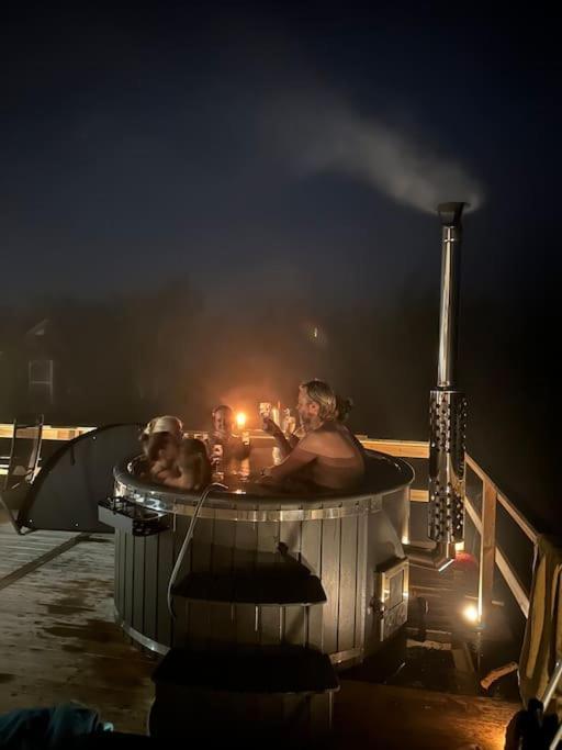 Eget Hus Med Badtunna I Skaergardsmiljoe Villa Kristinehamn Exteriör bild
