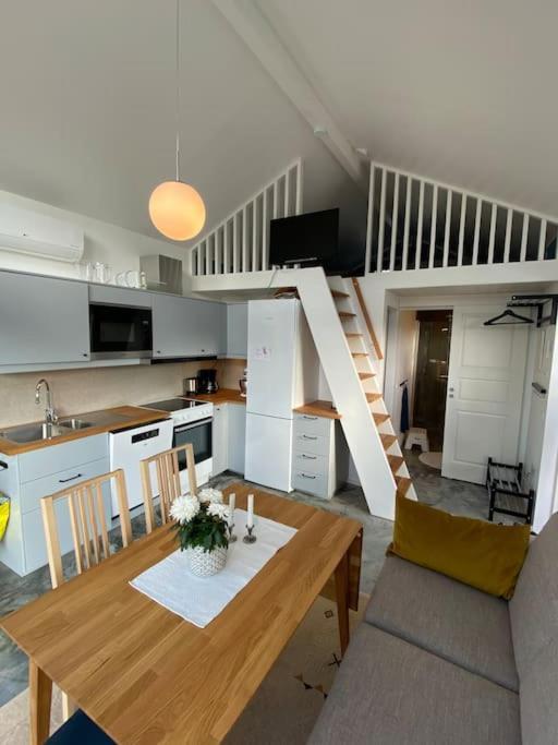 Eget Hus Med Badtunna I Skaergardsmiljoe Villa Kristinehamn Exteriör bild